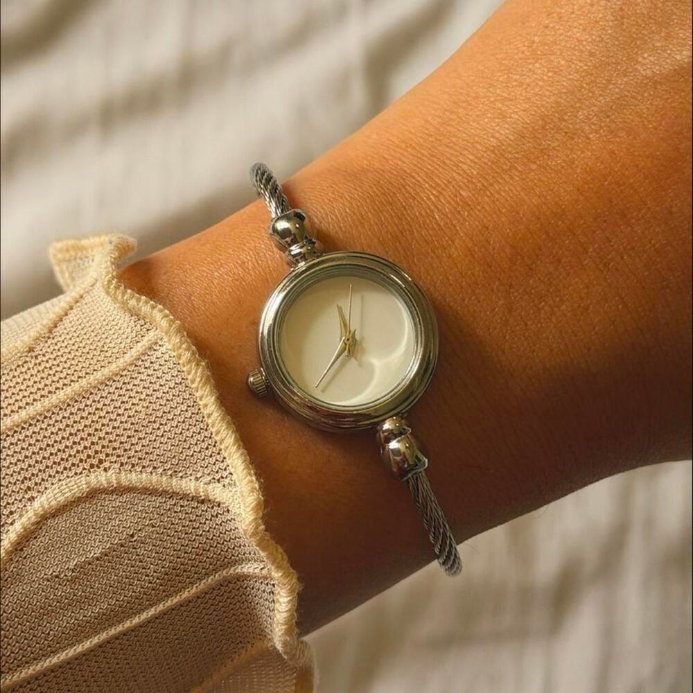 Minimalist Silver Cable Band Watch Dainty Round Face